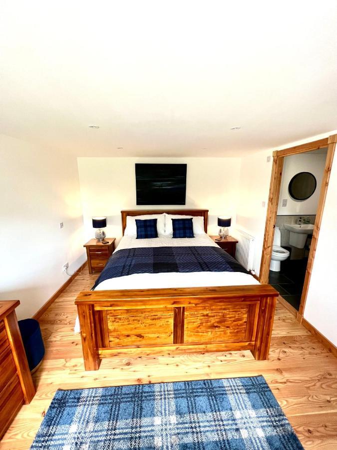 Barty's Bothy Contin